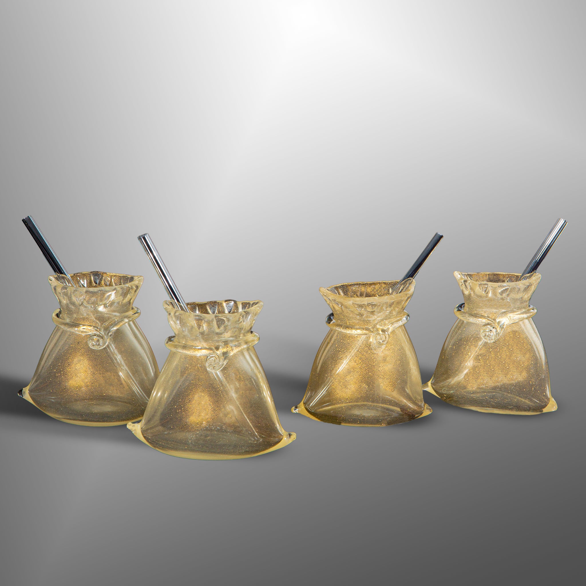 Bicchieri a forma di sacchetto in vetro di Murano con cannuccia